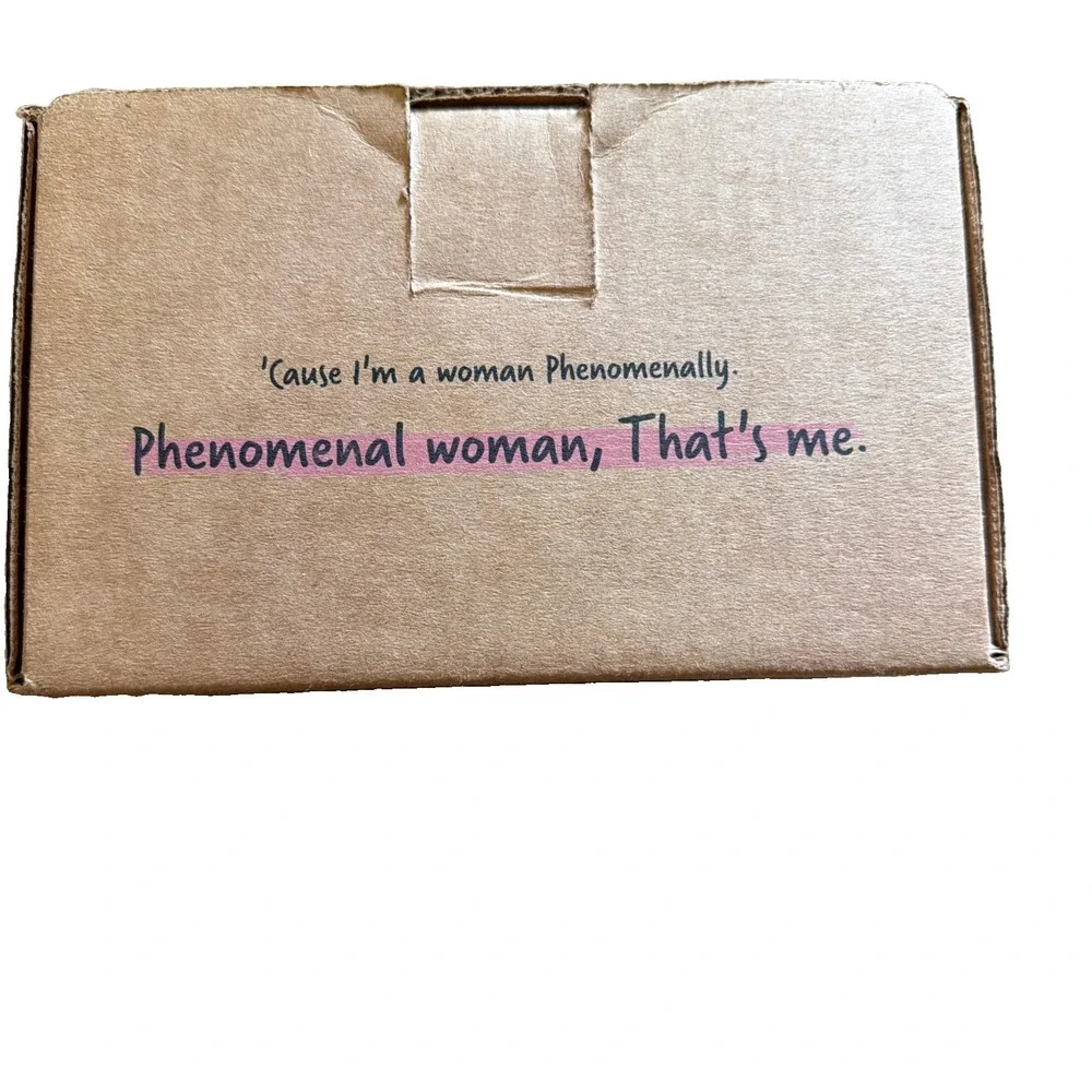 Maya Angelou Phenomenal Woman Stemless Wine Glass Set of 2 Gold Script Poem USA‎